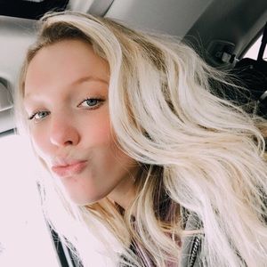 Meet your Posher, Riley